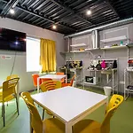 Cube Capsule Sofya