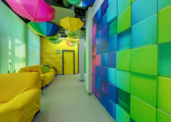 Cube Capsule Albergue *