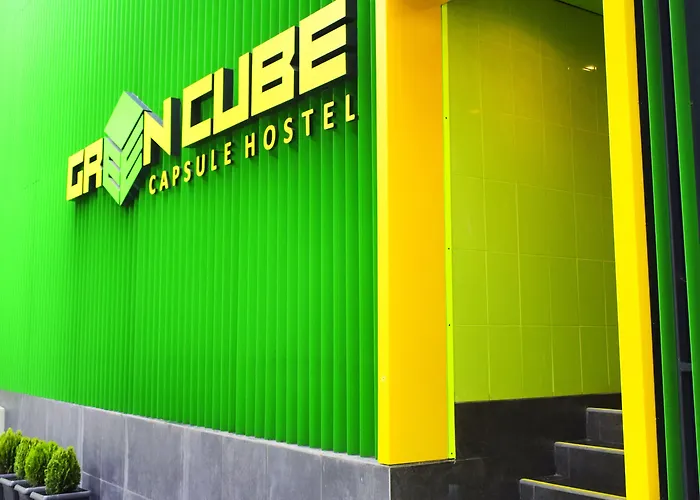 Cube Capsule Hostel *