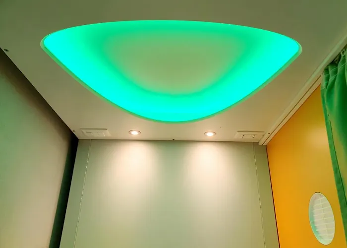 Hostel Cube Capsule *