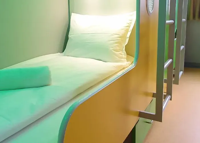 Cube Capsule Hostel *